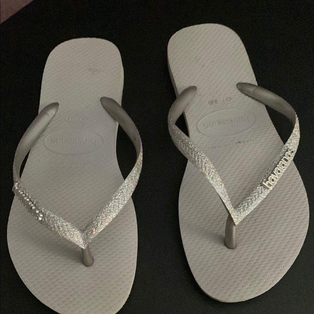Havaianas Women's Silver Flip Flops